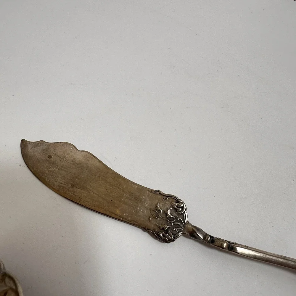 Lot Of 2 Vintage 1847 Roger's Bros Laddle And Master‎ Butter Knife Unmatched